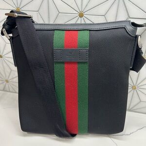 Gucci Black unisex Messenger Bag